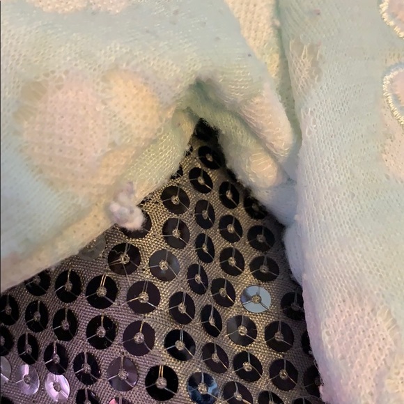 Sweatshirt and pant set - Picture 4 of 4